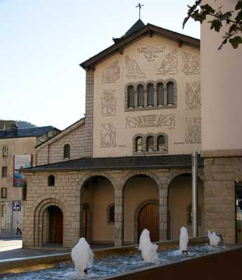 Fachada de la Iglesia de Sant Pere Màrtir en Andorra