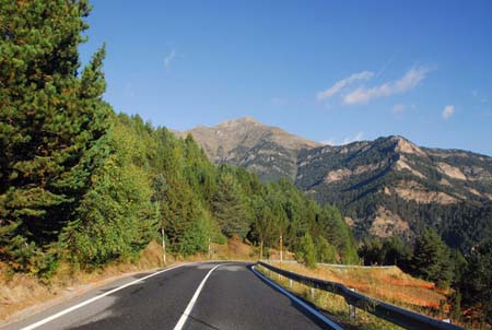 Carretera para ir en coche en Andorra