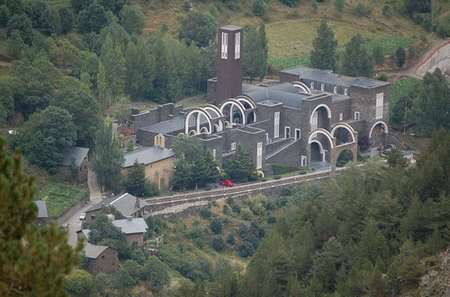 Santuario de Nostra senyora de Meritxell en Canillo, Andorra